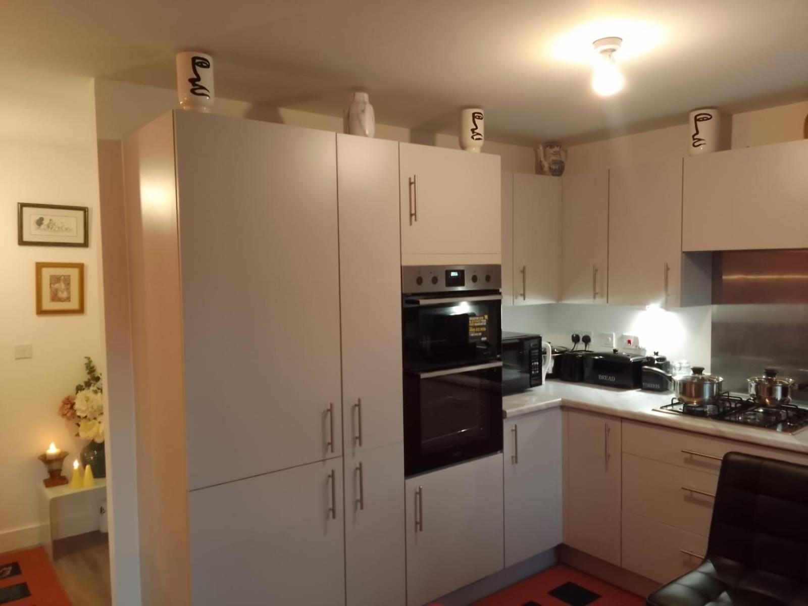 Cosy Stay In Walsall By Ideal Home Bloxwich المظهر الخارجي الصورة