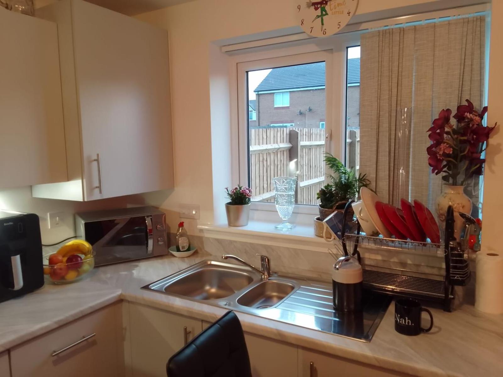 Cosy Stay In Walsall By Ideal Home Bloxwich المظهر الخارجي الصورة
