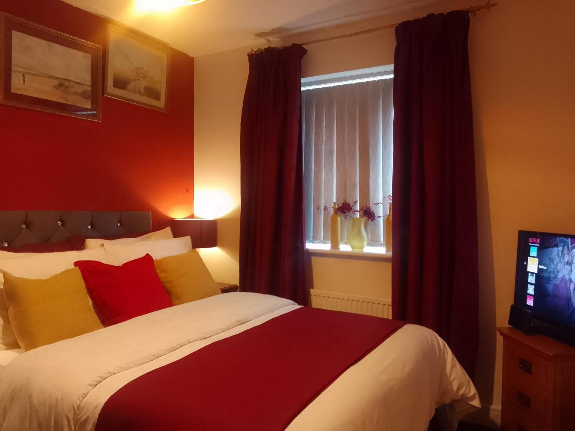 Cosy Stay In Walsall By Ideal Home Bloxwich المظهر الخارجي الصورة