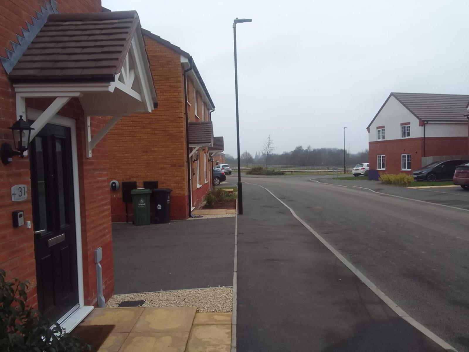 Cosy Stay In Walsall By Ideal Home Bloxwich المظهر الخارجي الصورة