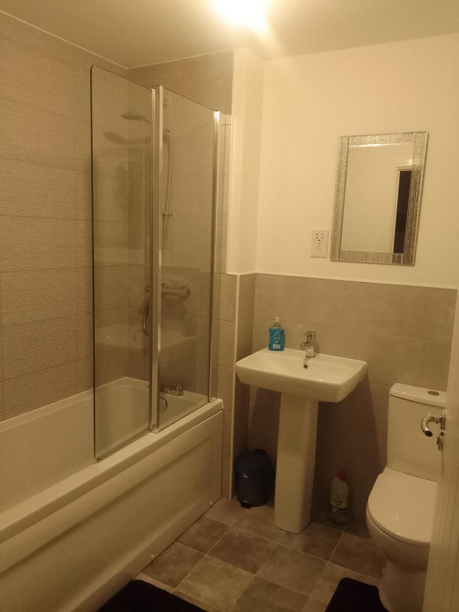 Cosy Stay In Walsall By Ideal Home Bloxwich المظهر الخارجي الصورة